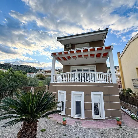 Hébergement de vacances Maison De La *